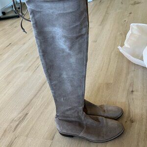 Similar Stuart Weitzman Lowland Boots – Light Grey, Size 37 (Fits US 6.5)